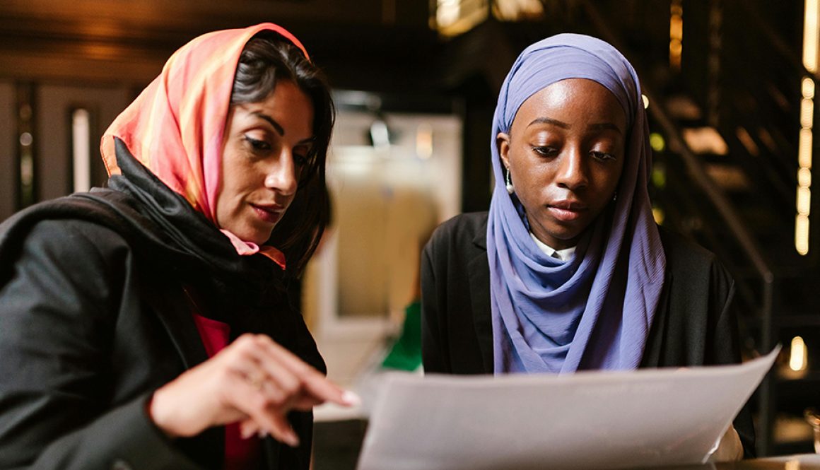 Women Wearing Hijab while Having Conversation: Communication; speech recognition; translation; specialised translation; Automatic Speech Recognition