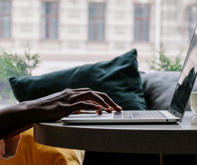 Man completing an eLearning course; Translation for eLearning; eLearning translation; localisation; localization