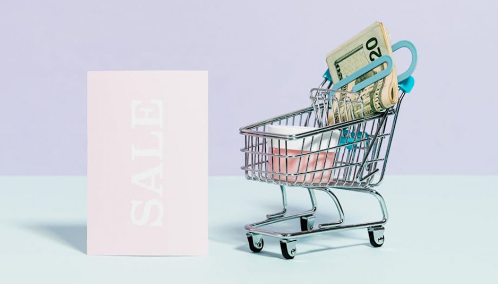 Black Friday graphic showing shopping cart.