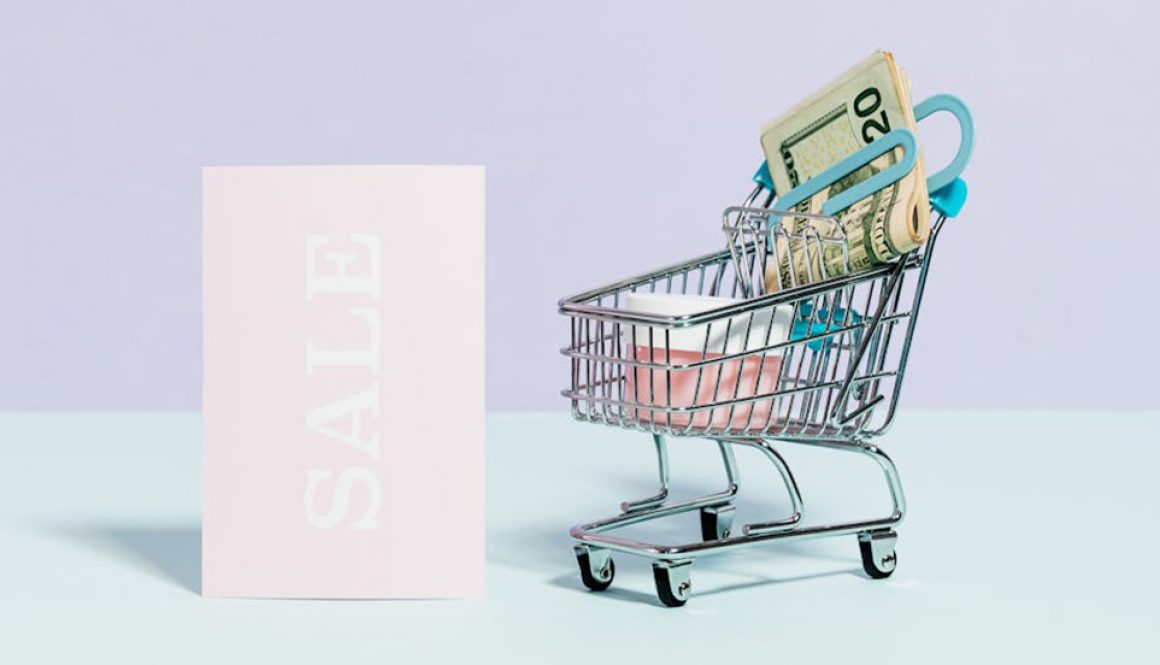 Black Friday graphic showing shopping cart.