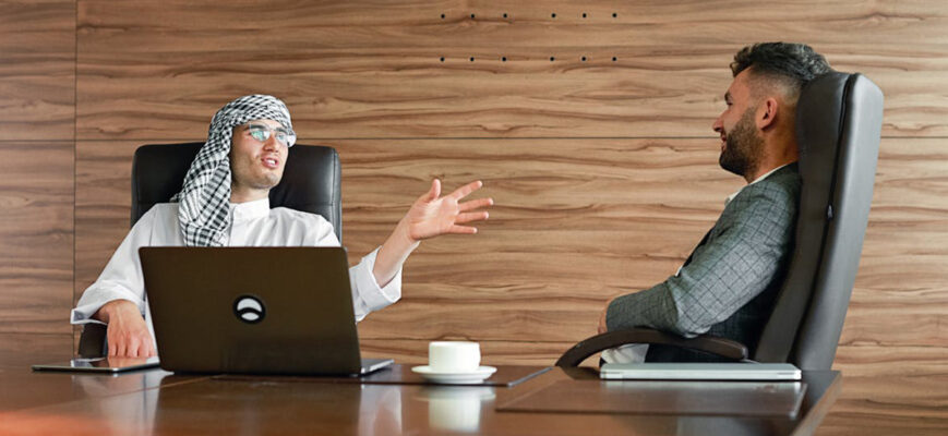 small-talk-in-Business-English Small Talk in Business English: a Skill That Opens (and Closes) Doors